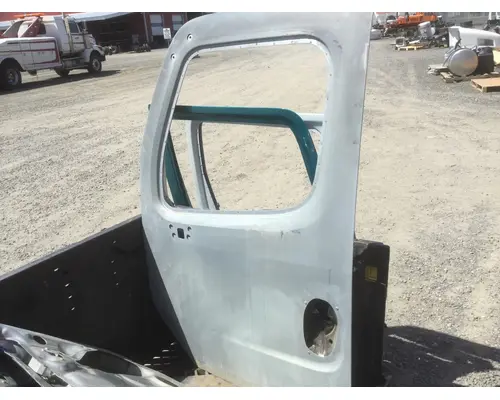 Door Assembly, Front FREIGHTLINER M-2 Hagerman Inc.
