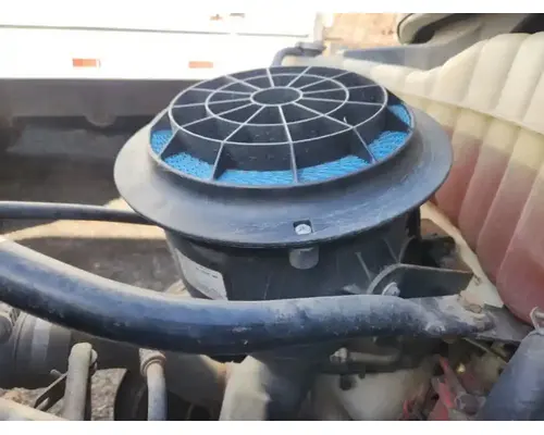 Freightliner M2 106 Heavy Duty Air Cleaner