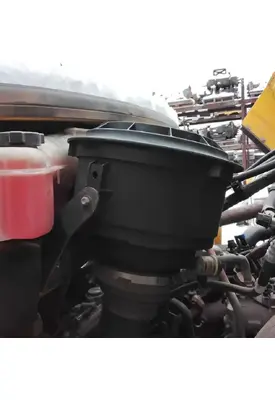 Freightliner M2 106 Heavy Duty Air Cleaner