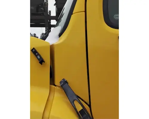 Freightliner M2 106 Heavy Duty Cowl