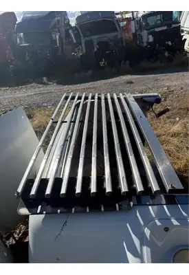Freightliner M2 106 Heavy Duty Grille