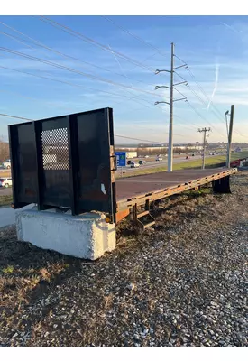 Freightliner M2 106 medium duty Dump Bed / Body Parts