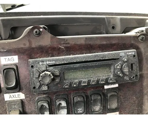Radio Freightliner M2 106 Vander Haags Inc Kc