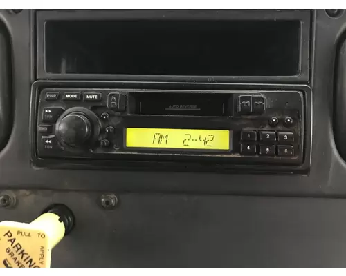 Freightliner M2 106 AV Equipment