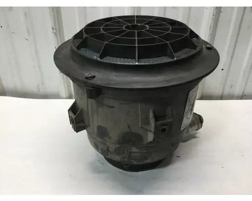 Freightliner M2 106 Air Cleaner