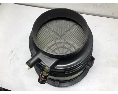 Freightliner M2 106 Air Cleaner