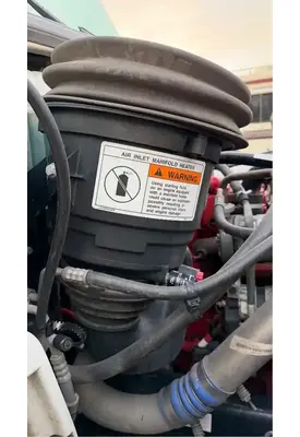 Freightliner M2 106 Air Cleaner
