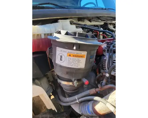 Freightliner M2 106 Air Cleaner