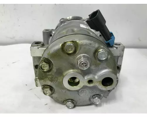 Freightliner M2 106 Air Conditioner Compressor