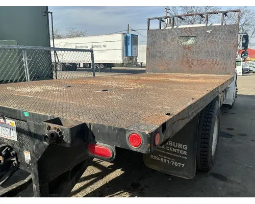 Body / Bed FREIGHTLINER M2 106 Geco - Dinuba