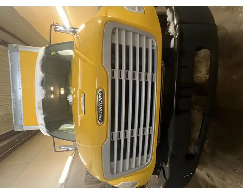 Bumper Assembly, Front FREIGHTLINER M2 106 DTI Trucks