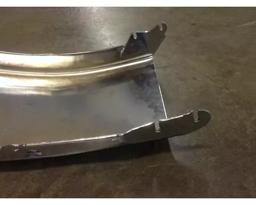 Freightliner M2 106 Bumper End