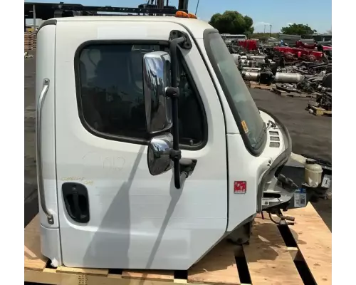 Freightliner M2 106 Cab