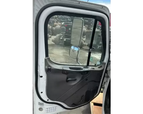 Freightliner M2 106 Cab