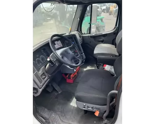 Freightliner M2 106 Cab