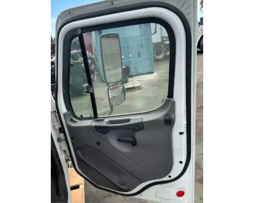 Freightliner M2 106 Cab