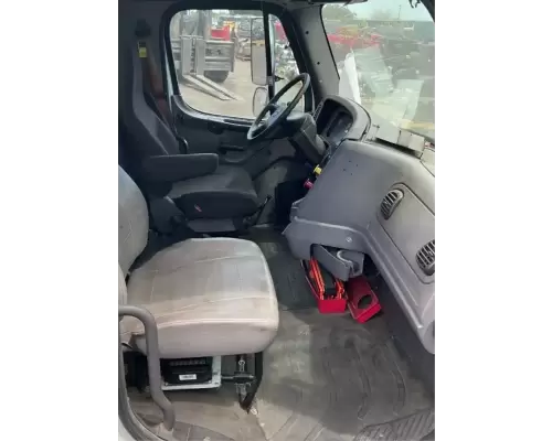 Freightliner M2 106 Cab