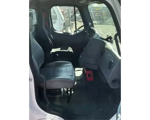 Freightliner M2 106 Cab