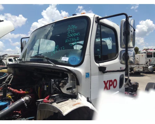 Cab FREIGHTLINER M2 106 LKQ Heavy Truck - Tampa