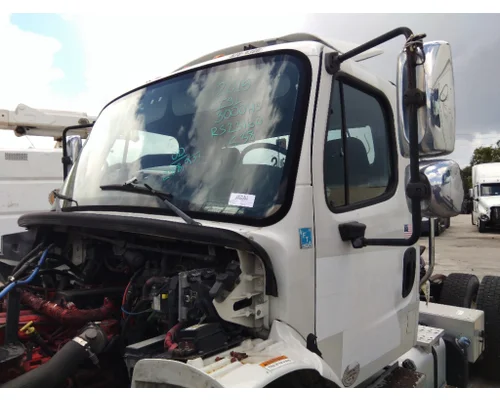 Cab FREIGHTLINER M2 106 LKQ Heavy Truck - Tampa