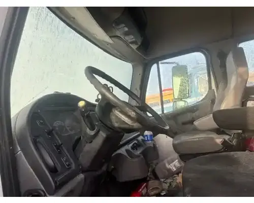 Freightliner M2 106 Cab