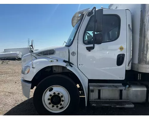 Cab FREIGHTLINER M2 106 DTI Trucks