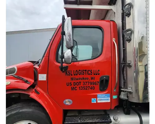 Freightliner M2 106 Cab
