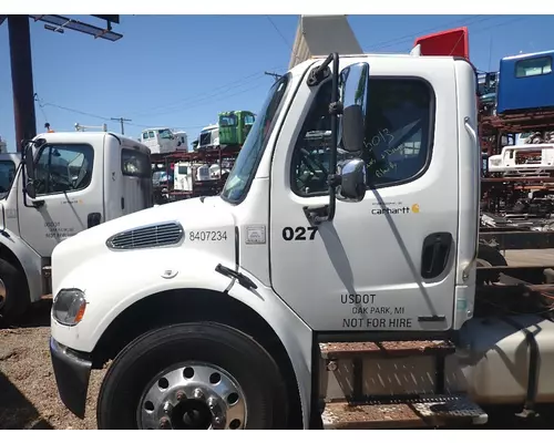 Complete Vehicle FREIGHTLINER M2-106 Michigan Truck Parts