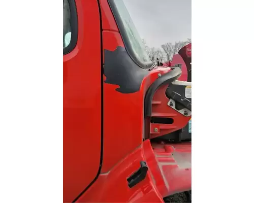Freightliner M2 106 Cowl
