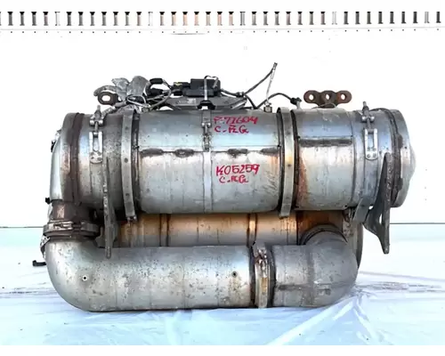 Freightliner M2 106 DPF (Diesel Particulate Filter)