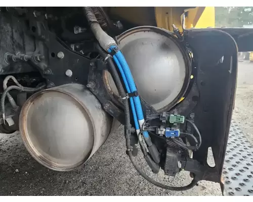 Freightliner M2 106 DPF (Diesel Particulate Filter)