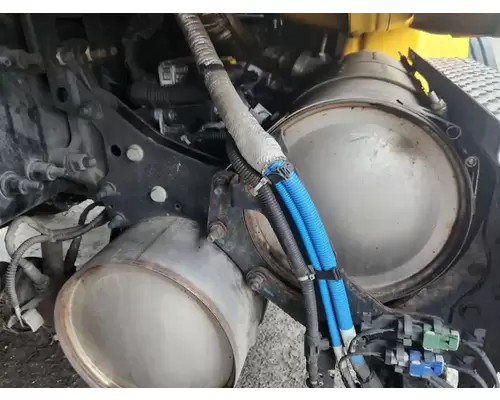 Freightliner M2 106 DPF (Diesel Particulate Filter)