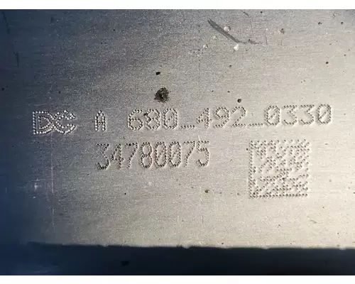 Freightliner M2 106 DPF (Diesel Particulate Filter)