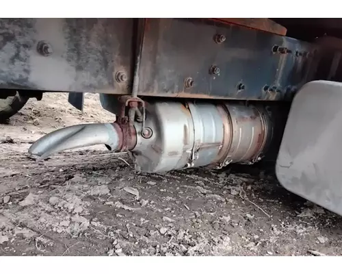 Freightliner M2 106 DPF (Diesel Particulate Filter)