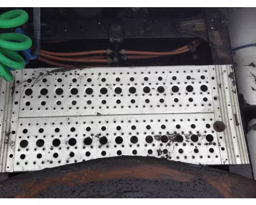 Freightliner M2 106 Deckplate