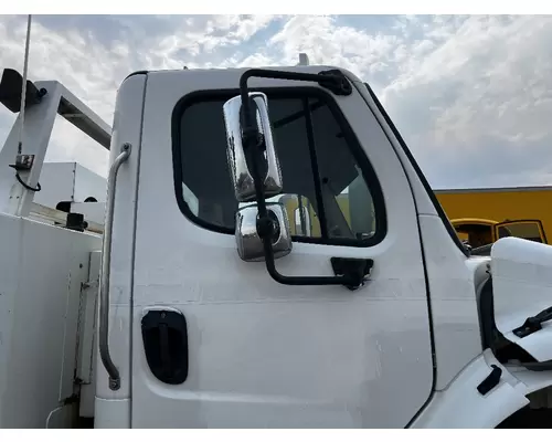 Door Assembly, Front FREIGHTLINER M2 106 DTI Trucks