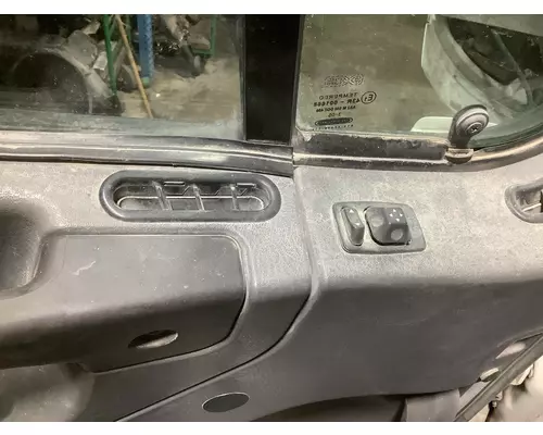 Freightliner M2 106 Door Assembly, Front