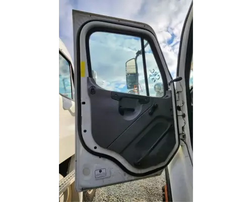 Freightliner M2 106 Door Assembly, Front