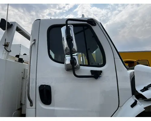 Door Assembly, Front FREIGHTLINER M2 106 DTI Trucks