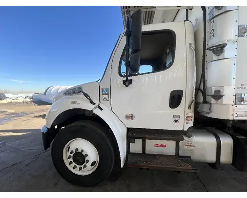 Door Assembly, Front FREIGHTLINER M2 106 DTI Trucks
