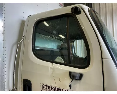 Door Vent Glass, Front FREIGHTLINER M2 106 Dutchers Inc   Heavy Truck Div  Ny