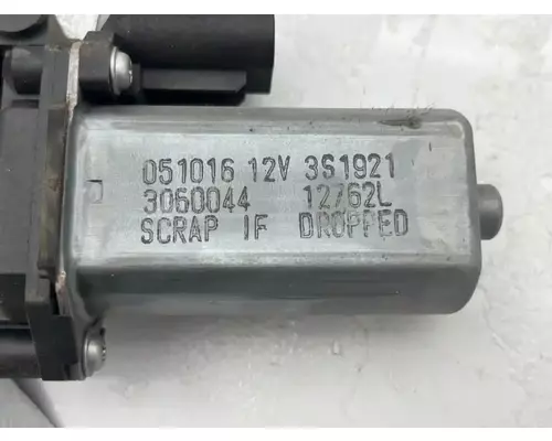 Freightliner M2 106 Door Window Regulator, Front