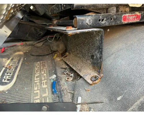 Brackets, Misc. FREIGHTLINER M2-106 Vander Haags Inc Sf