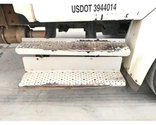 Brackets, Misc. FREIGHTLINER M2-106 Vander Haags Inc Cb