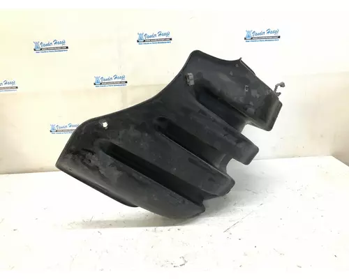 Freightliner M2 106 Fender, Inner