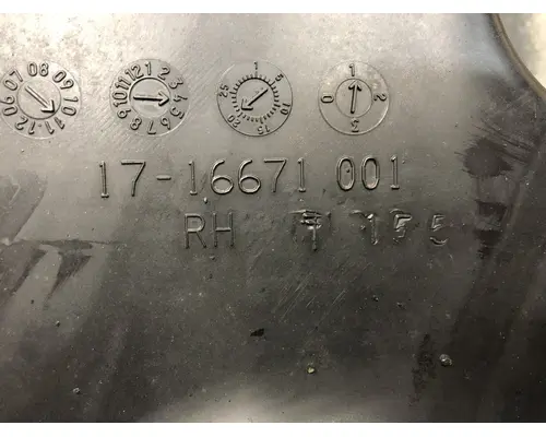 Freightliner M2 106 Fender, Inner