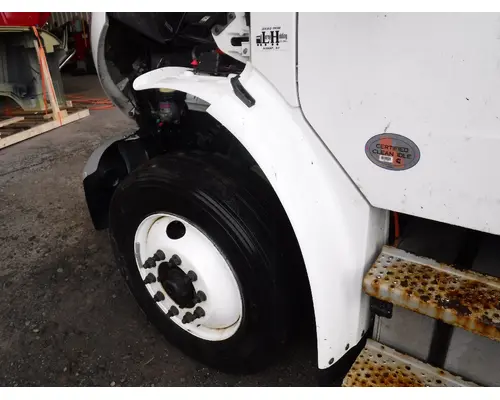 Fender Extension FREIGHTLINER M2 106 Dutchers Inc   Heavy Truck Div  Ny