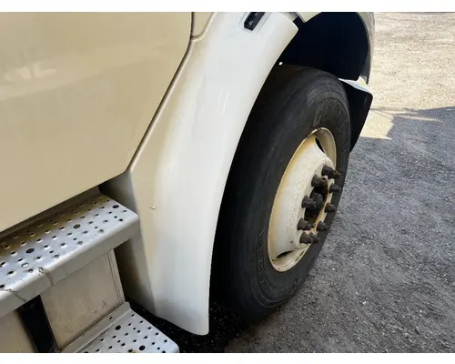 Fender Extension FREIGHTLINER M2 106 DTI Trucks