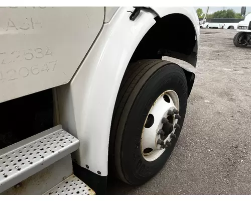 Fender Extension FREIGHTLINER M2 106 DTI Trucks
