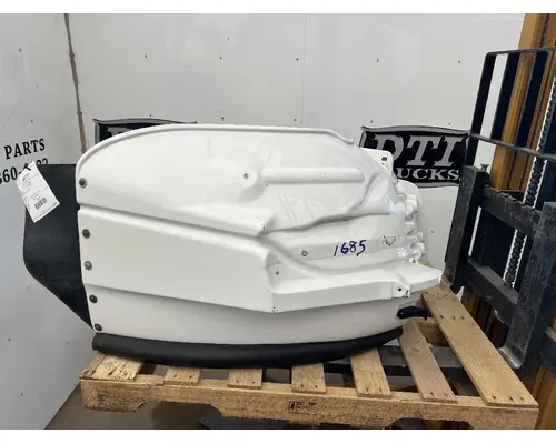 Fender Extension FREIGHTLINER M2 106 DTI Trucks